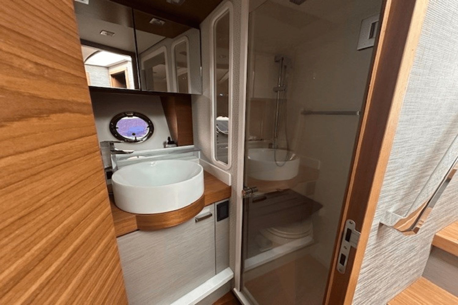 2022 Tiara Yachts 44 COUPE Image Thumbnail #44