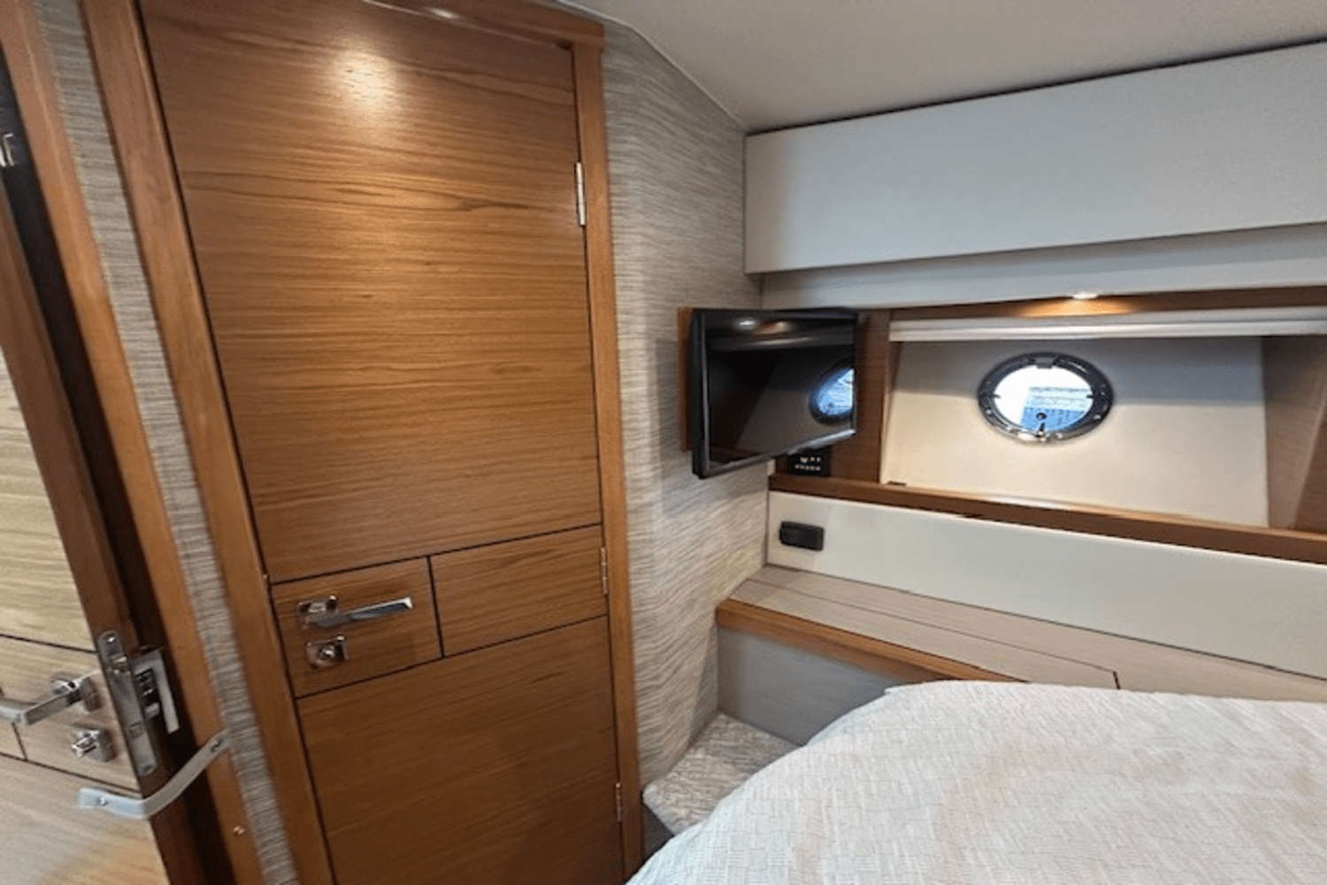 2022 Tiara Yachts 44 COUPE Image Thumbnail #40