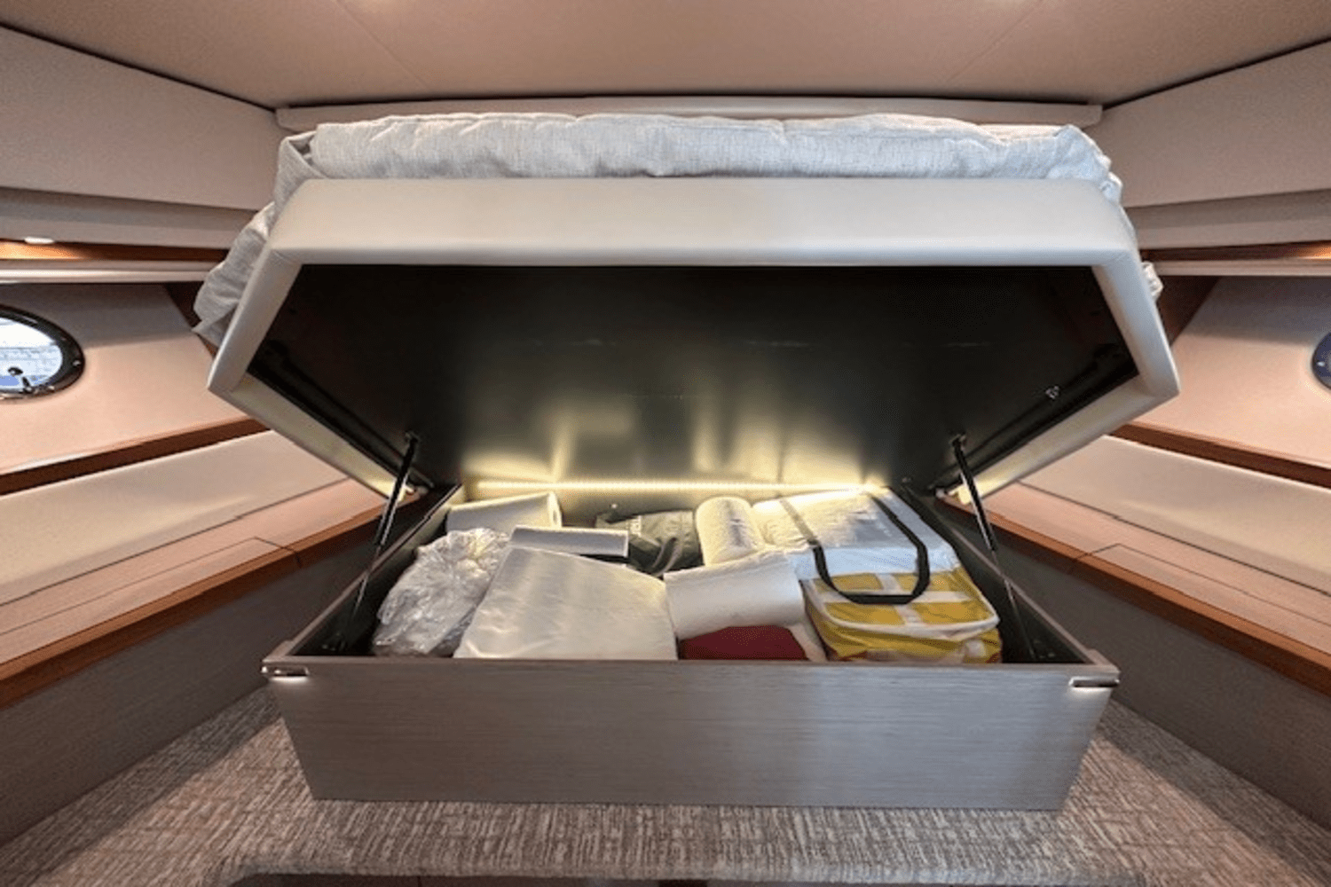 2022 Tiara Yachts 44 COUPE Image Thumbnail #38