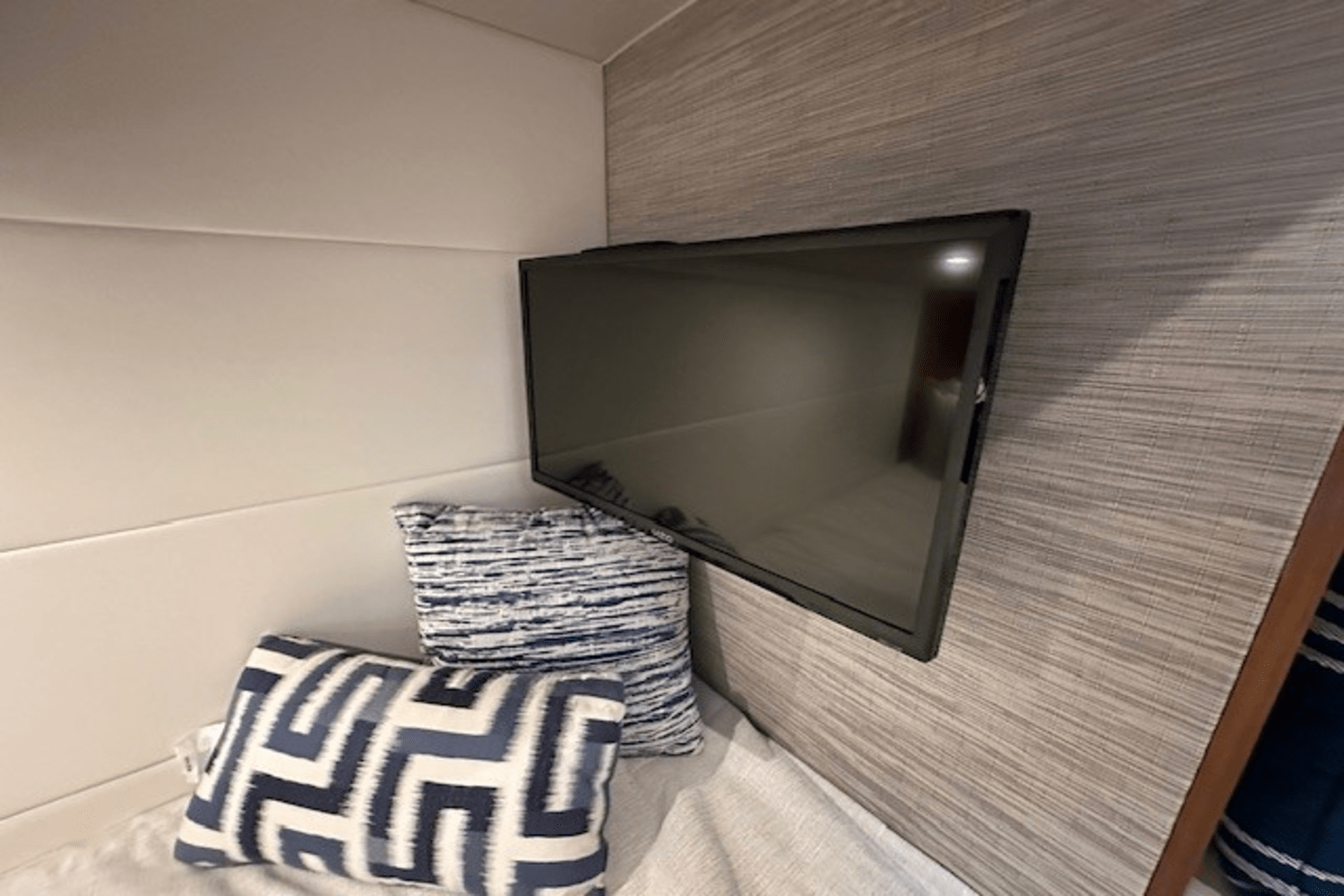 2022 Tiara Yachts 44 COUPE Image Thumbnail #48