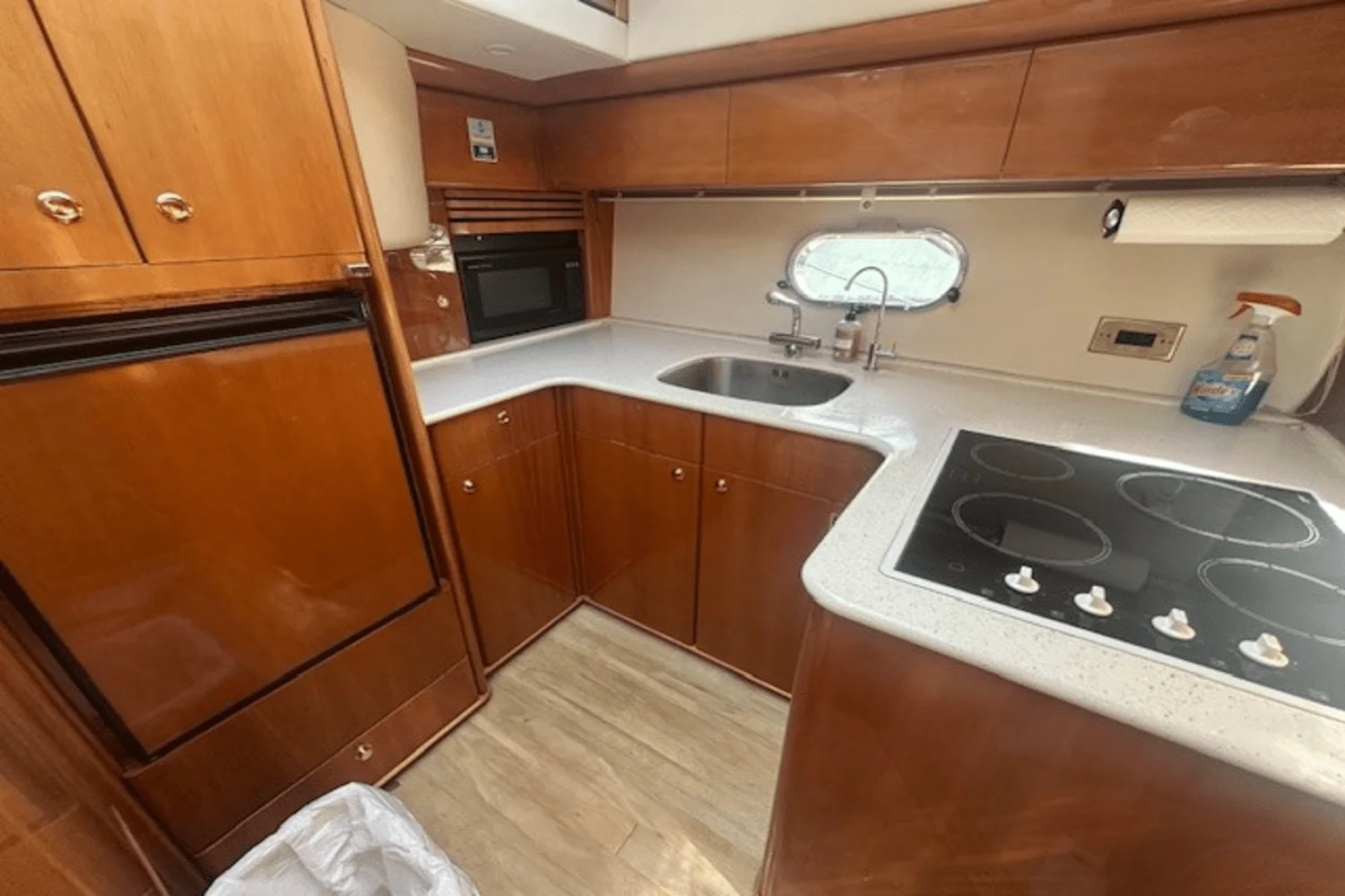 1998 Viking 52 FLYBRIDGE Image Thumbnail #44