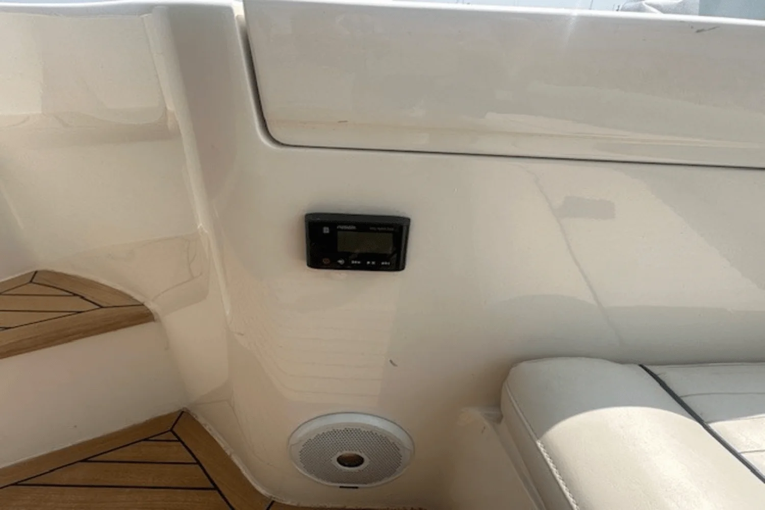 1998 Viking 52 FLYBRIDGE Image Thumbnail #18