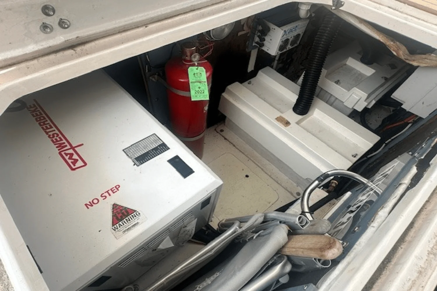 1998 Viking 52 FLYBRIDGE Image Thumbnail #61