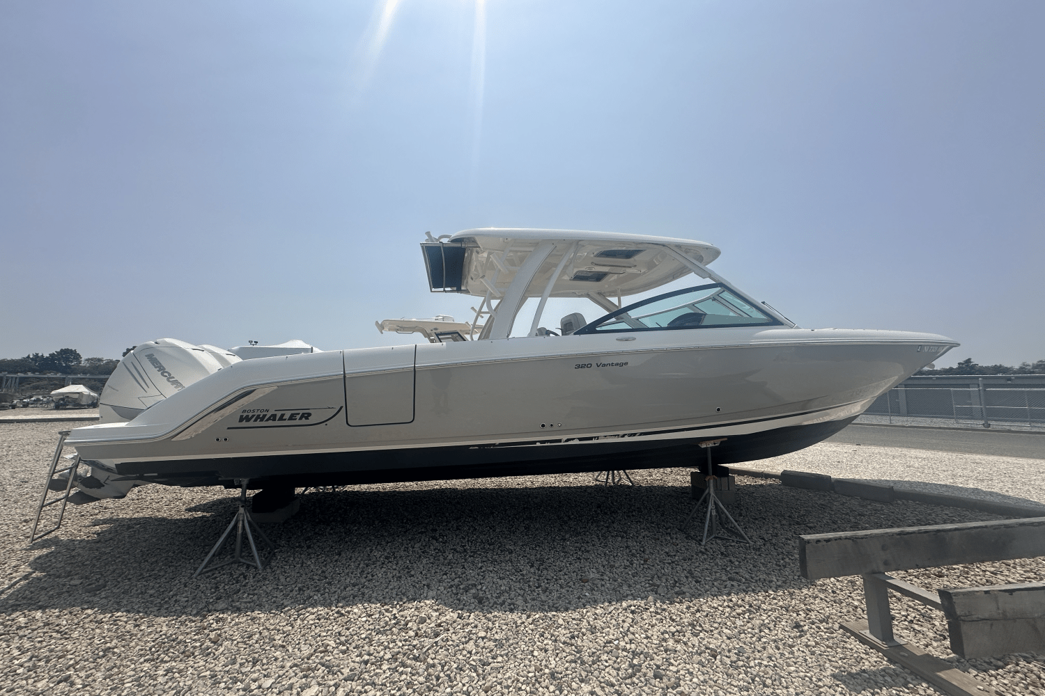 2016 Boston Whaler 320 VANTAGE Image Thumbnail #1