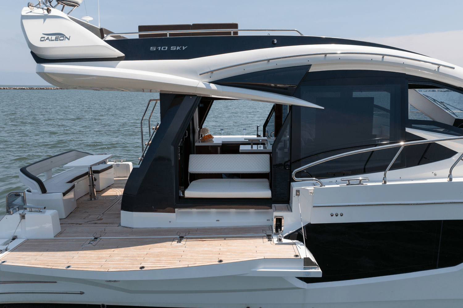 2023 Galeon
                                                             510 SKY Image Thumbnail #31