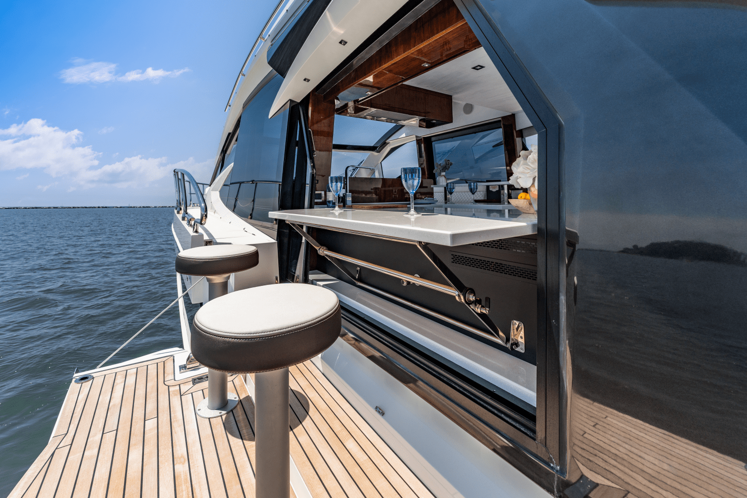 2023 Galeon
                                                             510 SKY Image Thumbnail #65