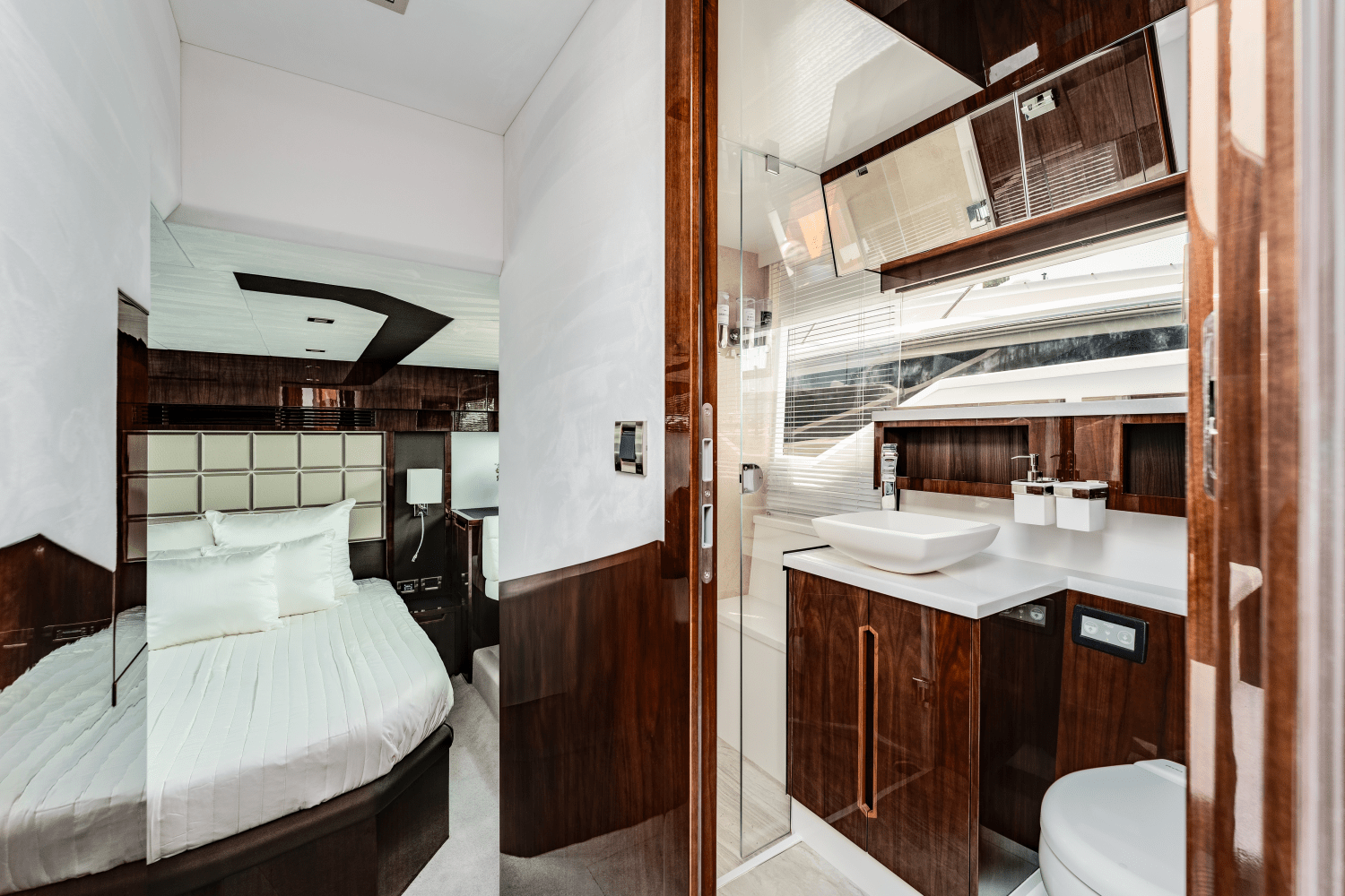 2023 Galeon
                                                             510 SKY Image Thumbnail #44