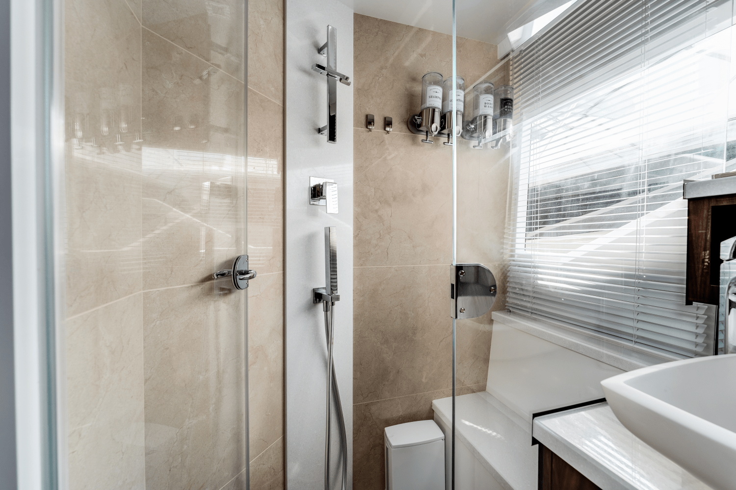 2023 Galeon 510 SKY Image Thumbnail #43