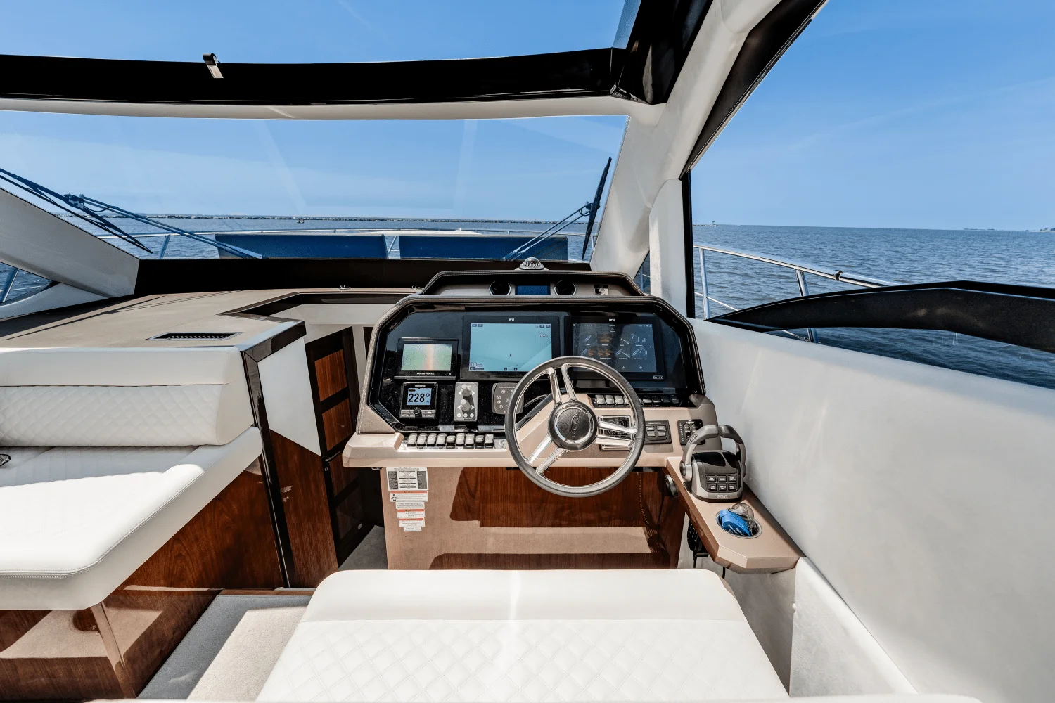 2023 Galeon
                                                             510 SKY Image Thumbnail #63