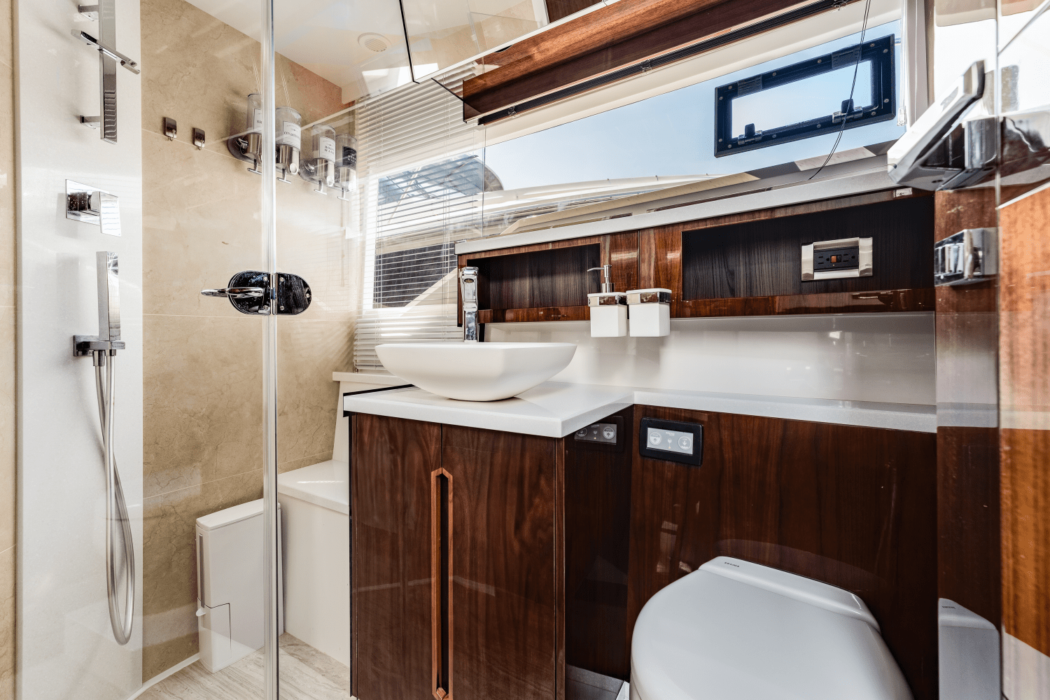 2023 Galeon 510 SKY Image Thumbnail #41