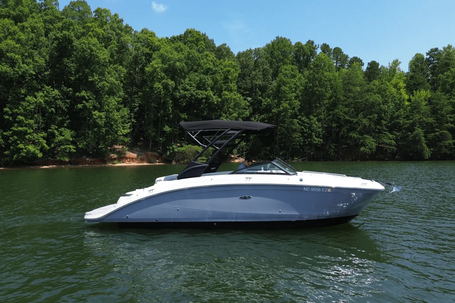 2023 Sea Ray SDX 270 Image Thumbnail #0
