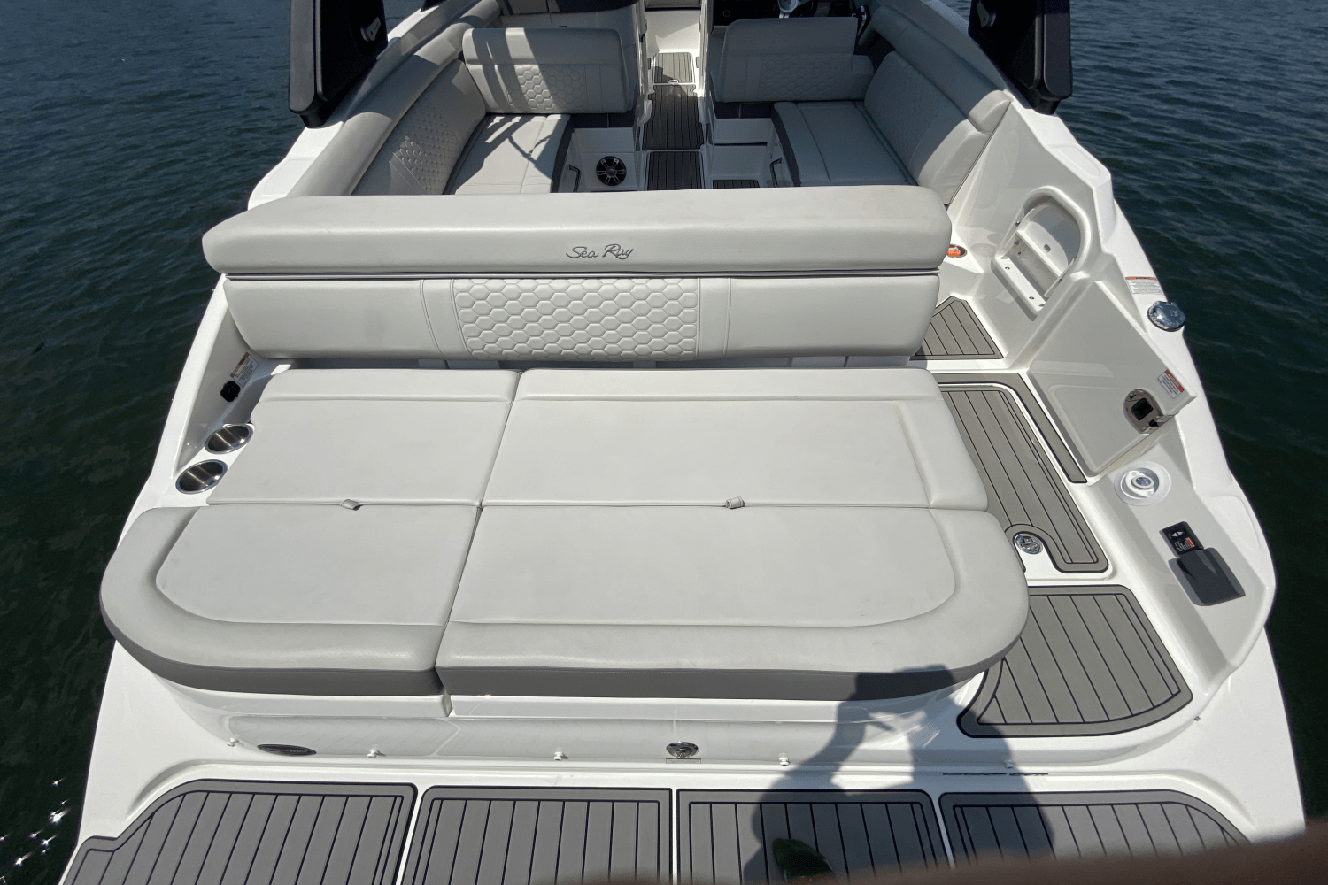 2023 Sea Ray SDX 270 Image Thumbnail #31