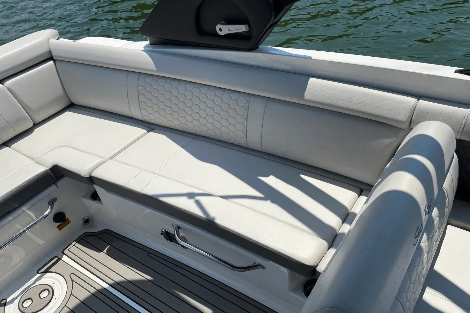 2023 Sea Ray SDX 270 Image Thumbnail #23