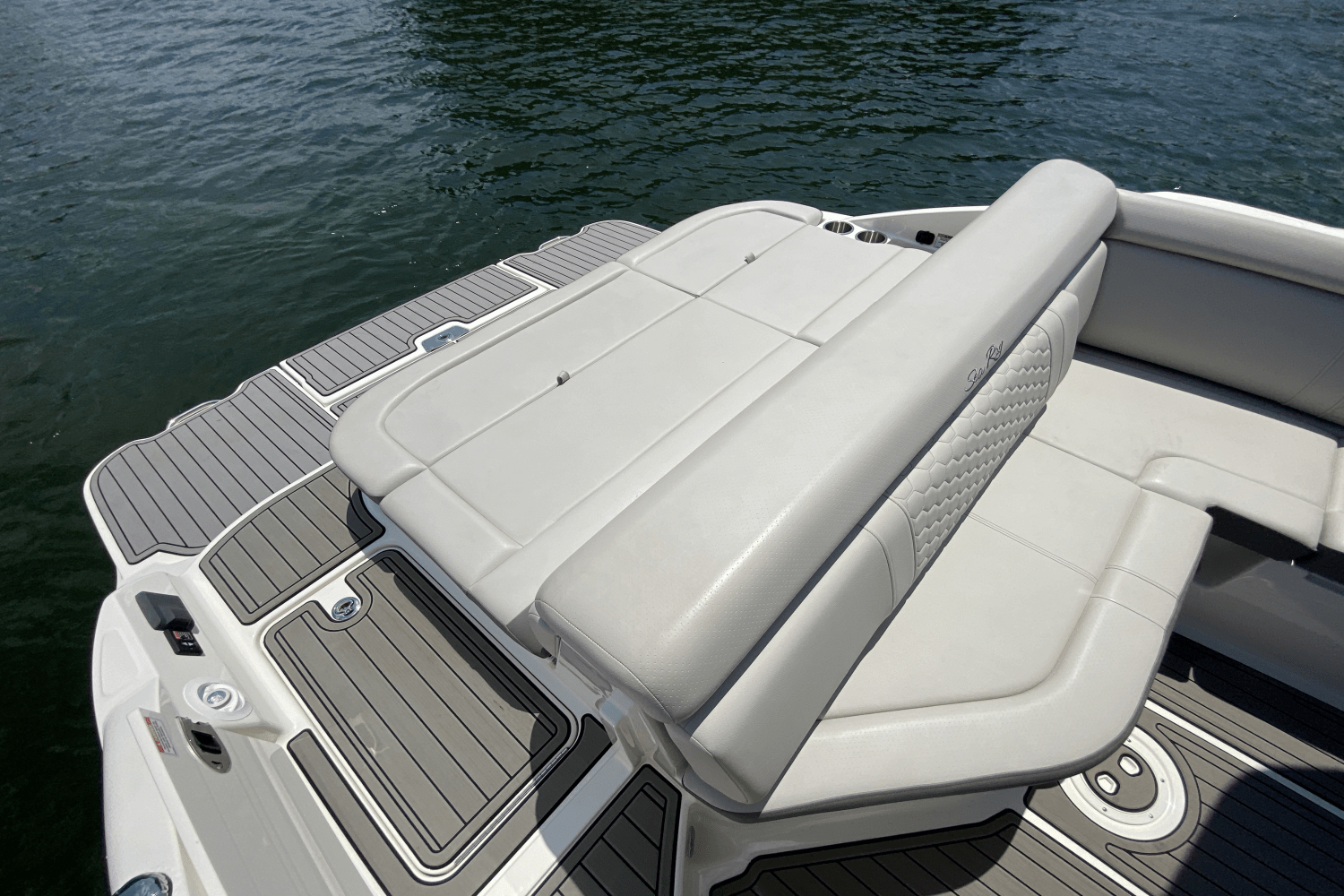 2023 Sea Ray SDX 270 Image Thumbnail #27