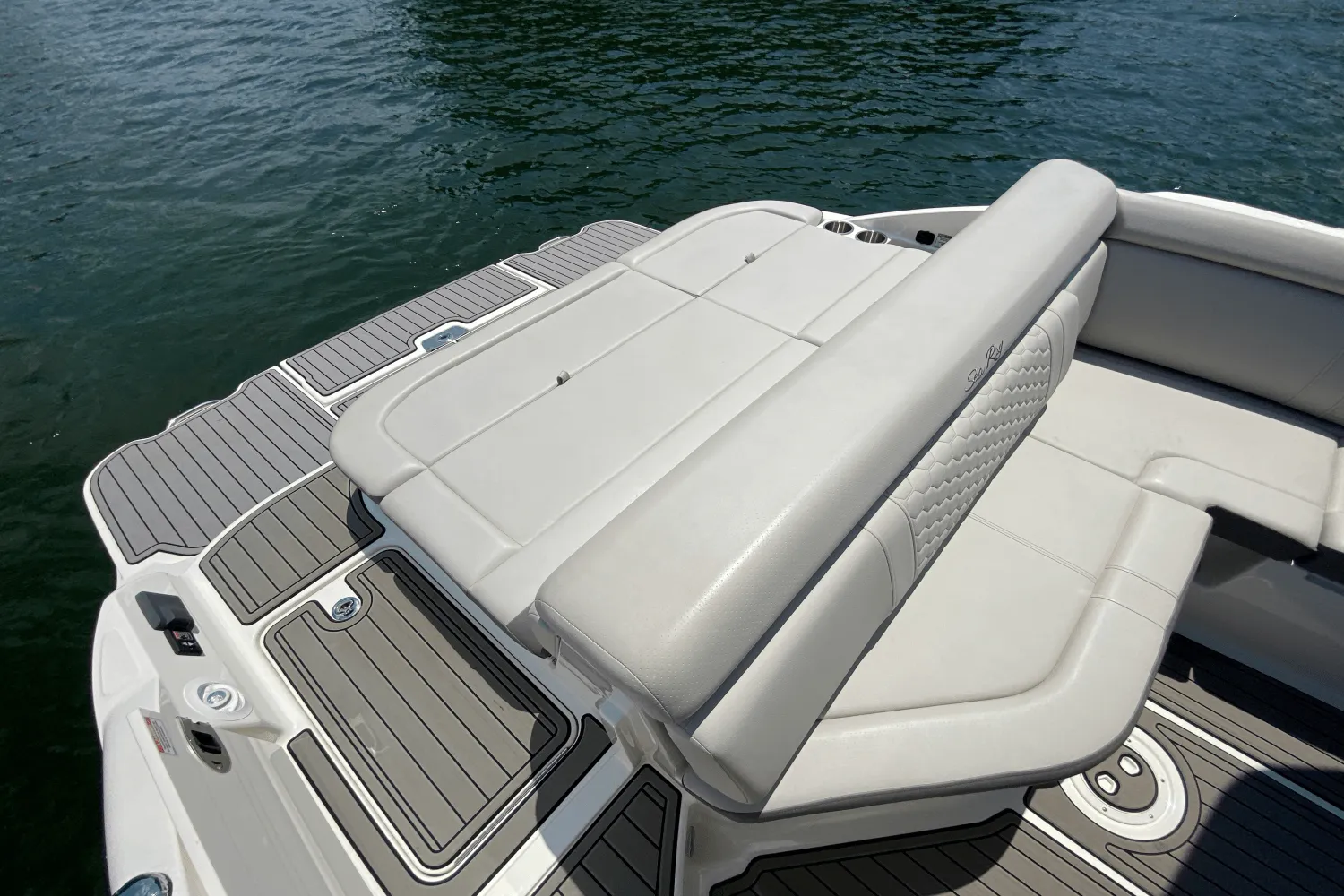 2023 Sea Ray SDX 270 Image Thumbnail #27