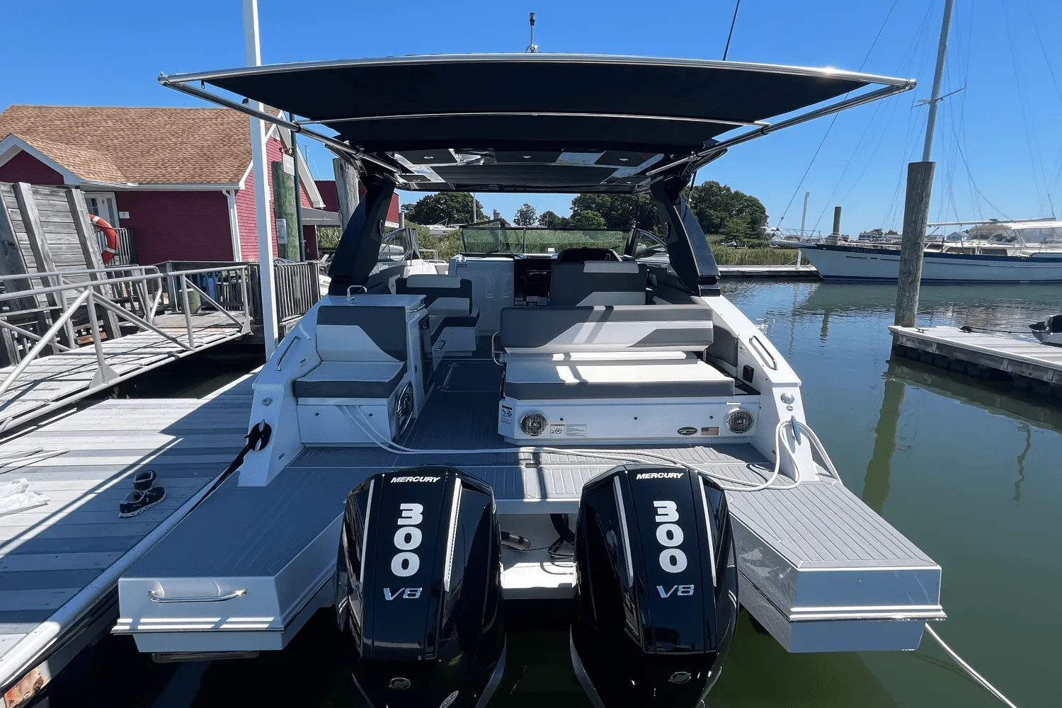 2024 Cruisers Yachts 34 GLS Outboard Image Thumbnail #1