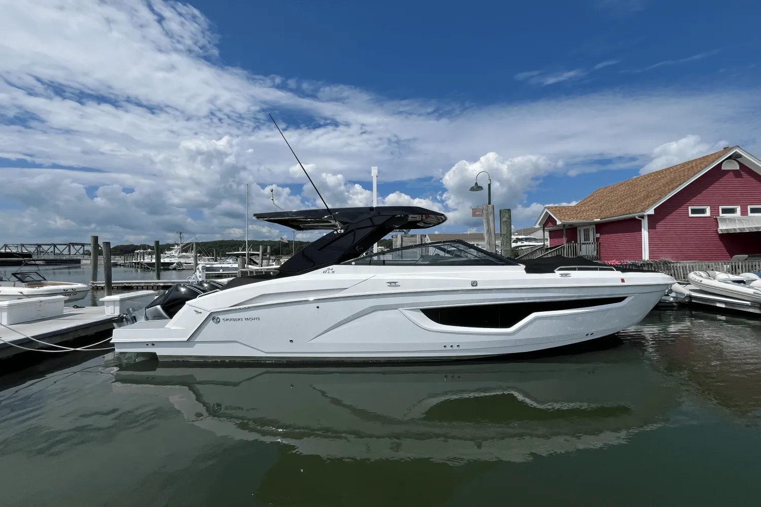 2024 Cruisers Yachts 34 GLS Outboard Image Thumbnail #0