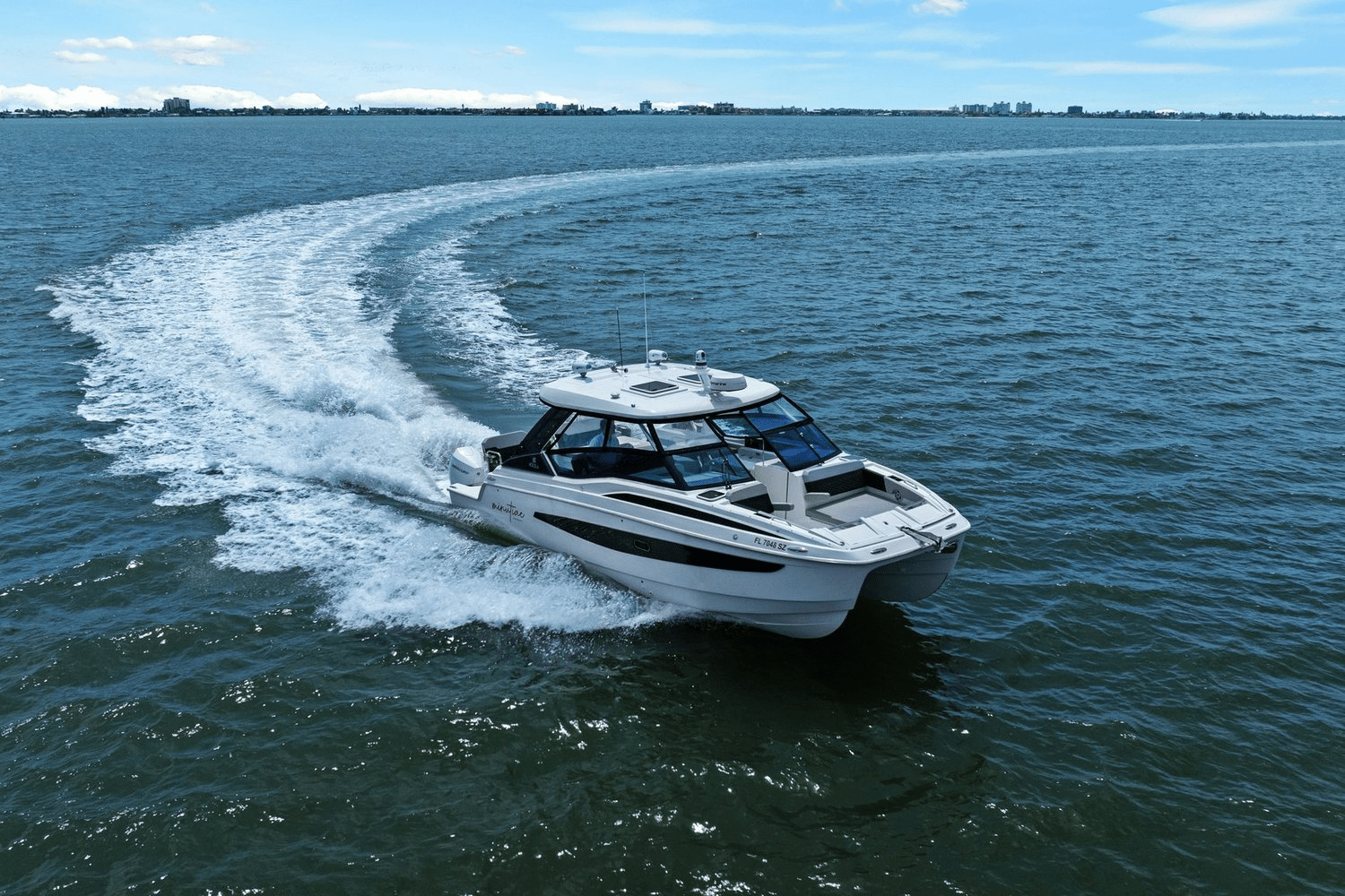 2021 Aquila 32 Image Thumbnail #18