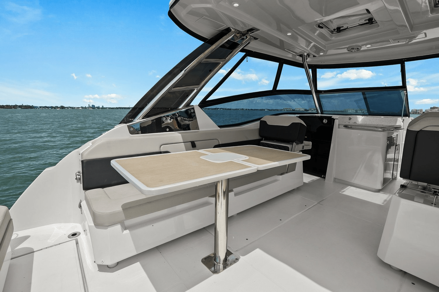 2021 Aquila 32 Image Thumbnail #36