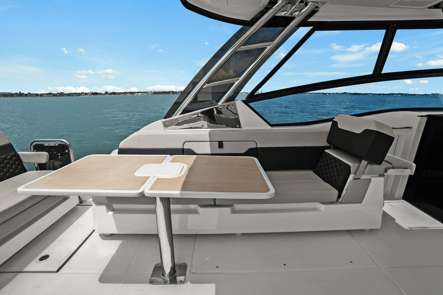2021 Aquila 32 Image Thumbnail #35