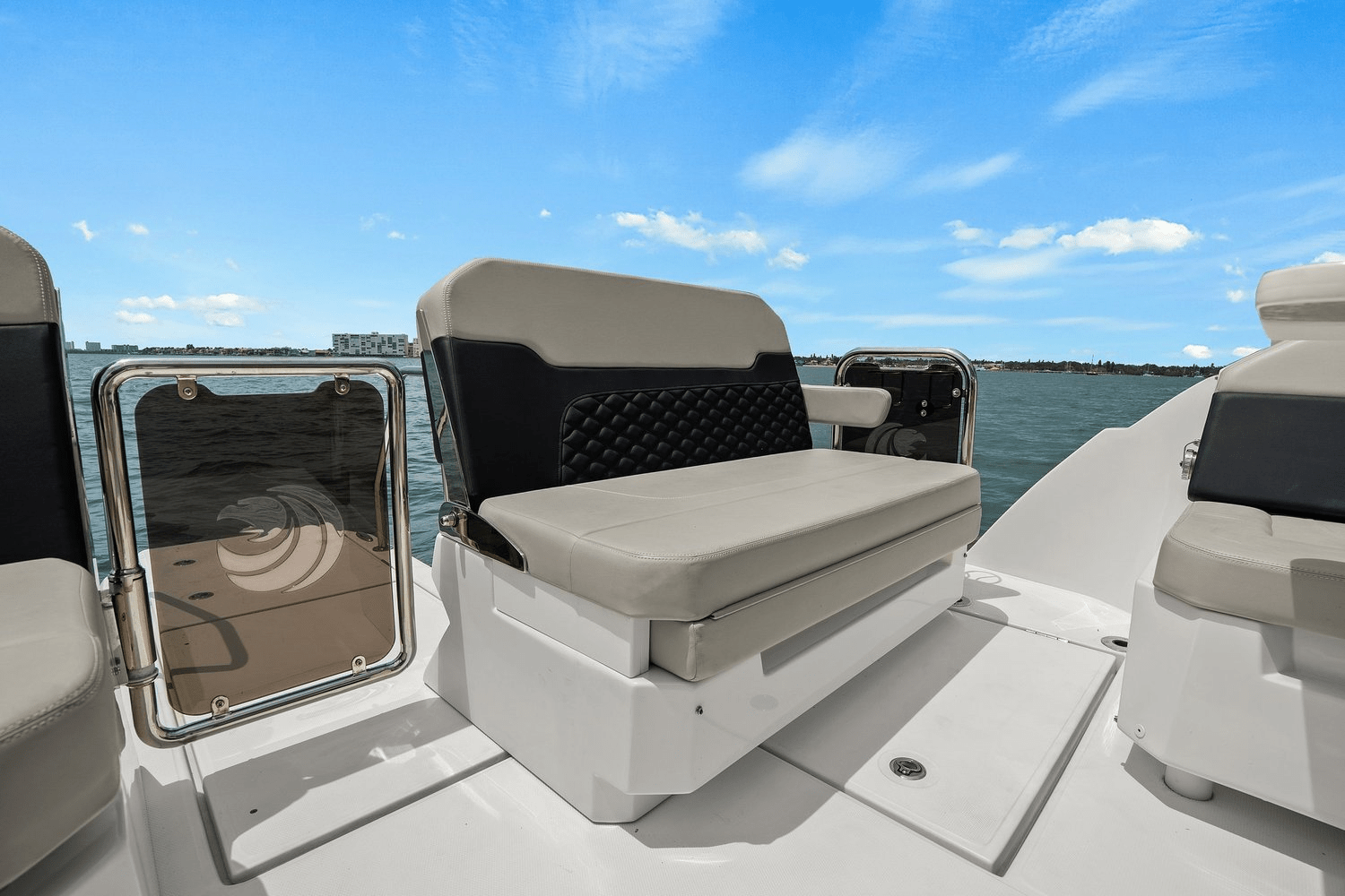 2021 Aquila 32 Image Thumbnail #37
