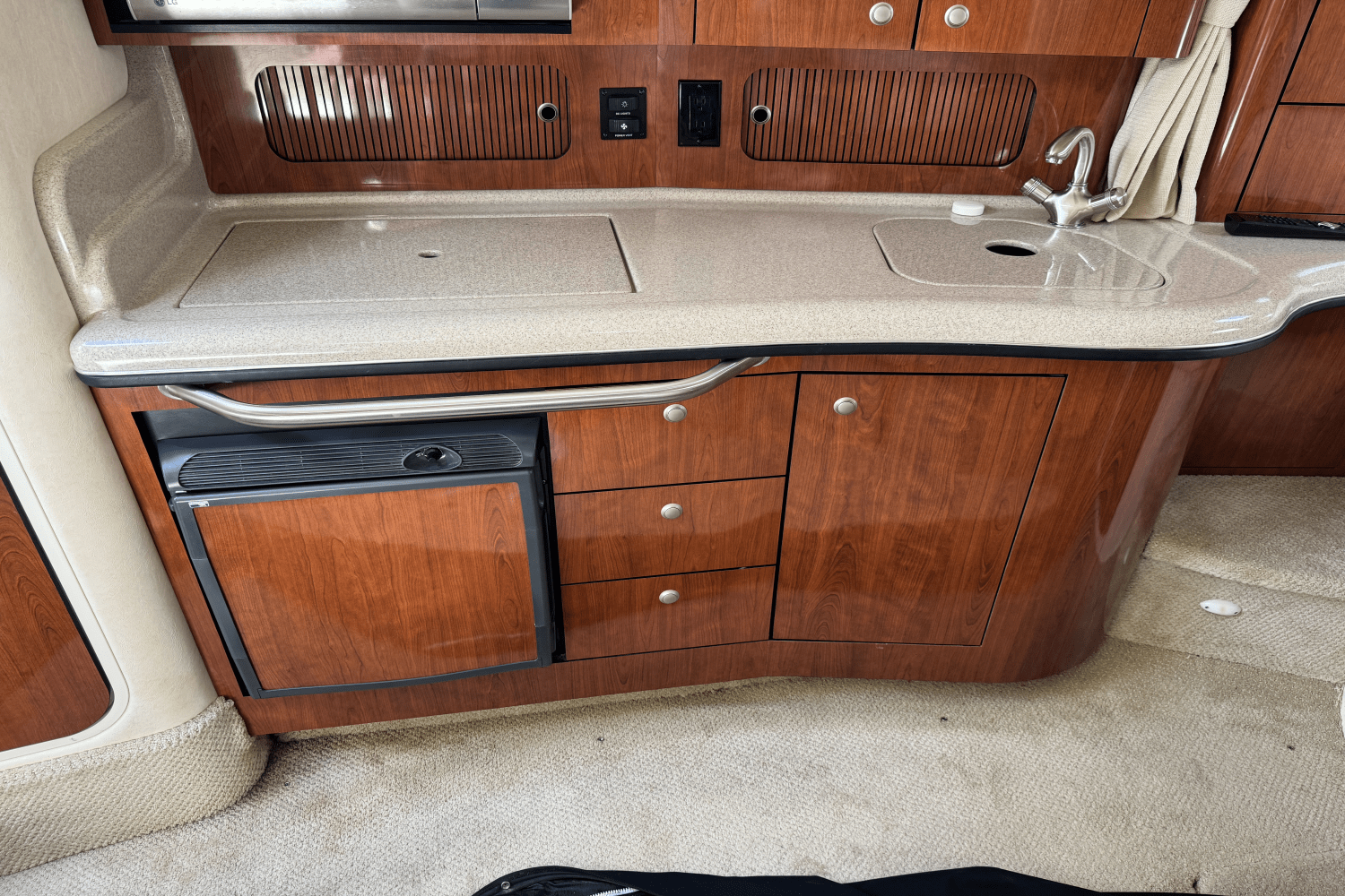 2007 Sea Ray 320 Sundancer Image Thumbnail #49