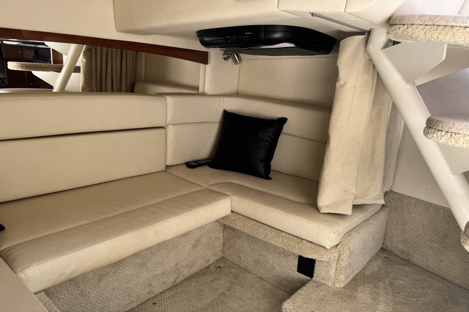 2007 Sea Ray 320 Sundancer Image Thumbnail #59