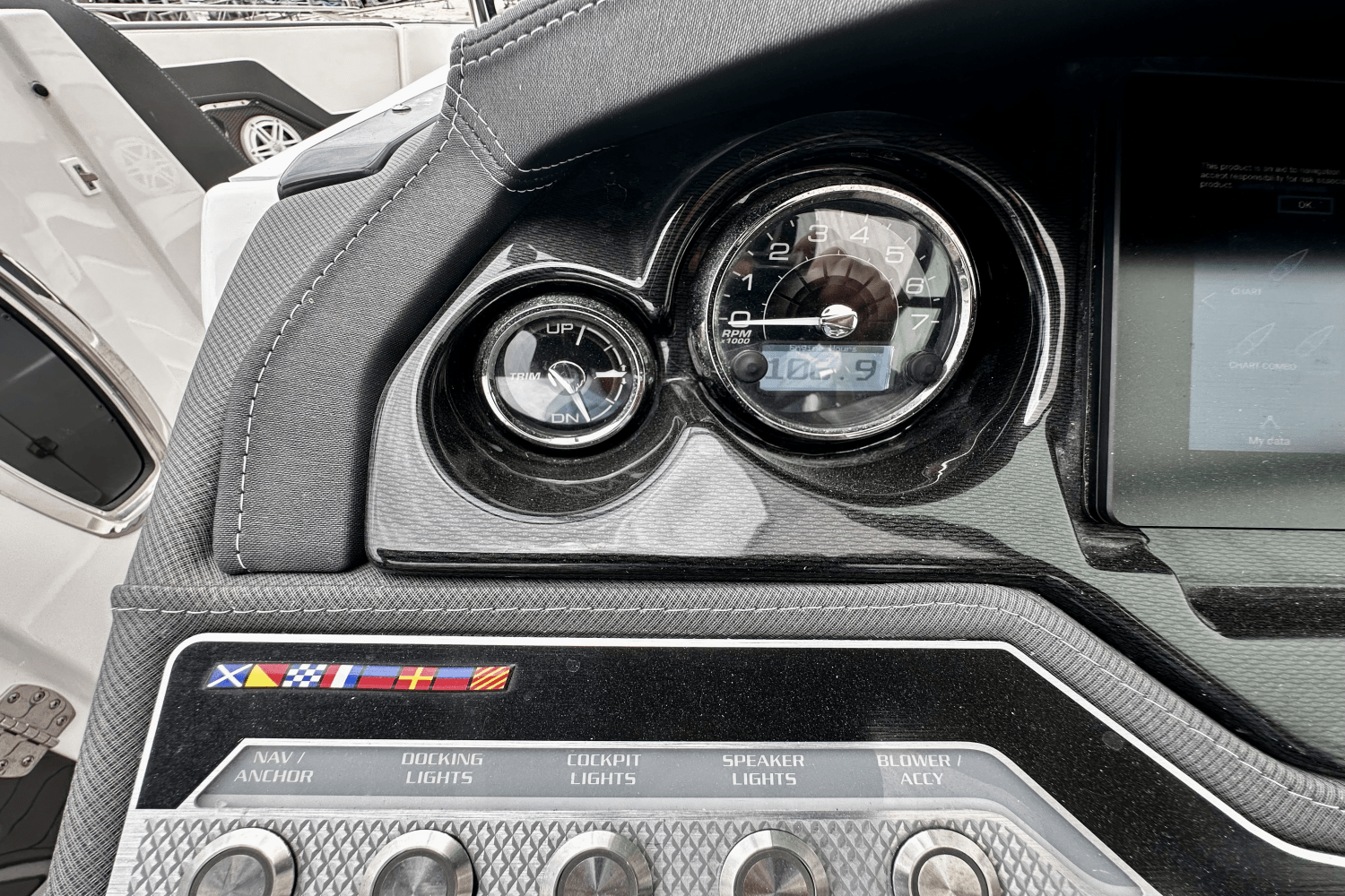 2020 Monterey 255 SS Image Thumbnail #10