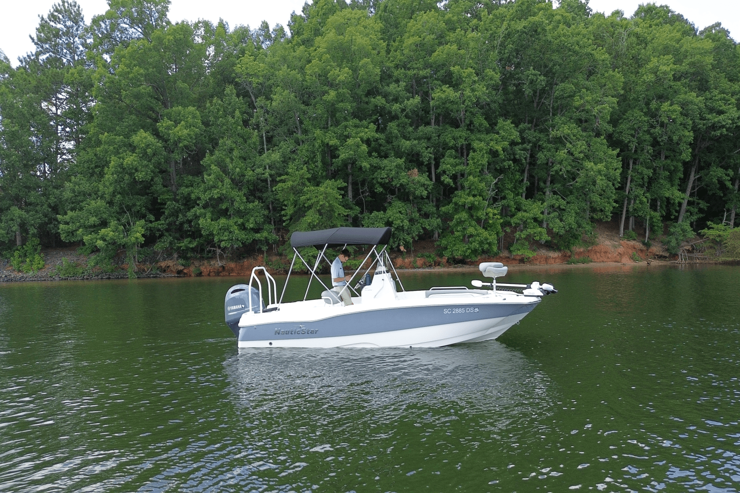 2021 NauticStar 211 HYBRID Image Thumbnail #2