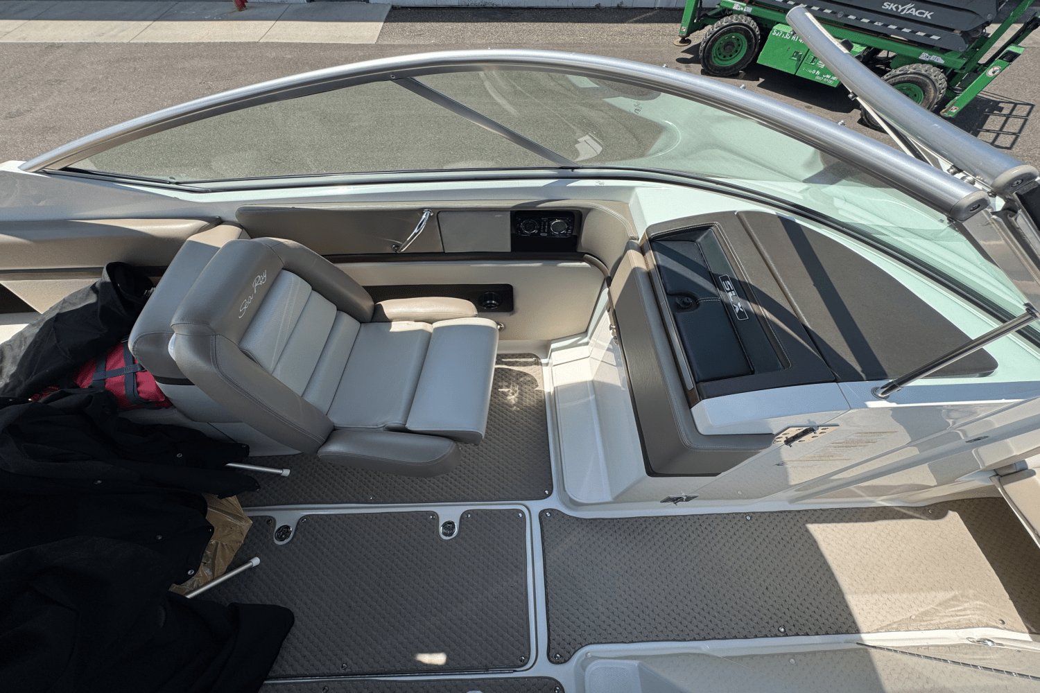 2012 Sea Ray 270 SLX Image Thumbnail #33