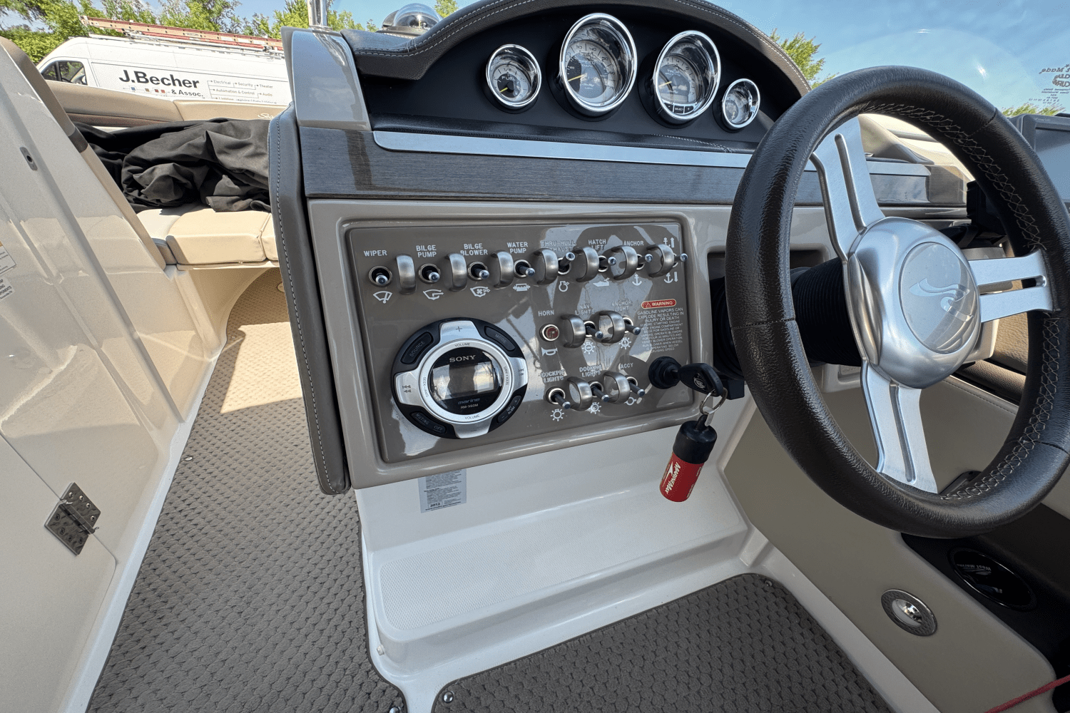 2012 Sea Ray 270 SLX Image Thumbnail #27