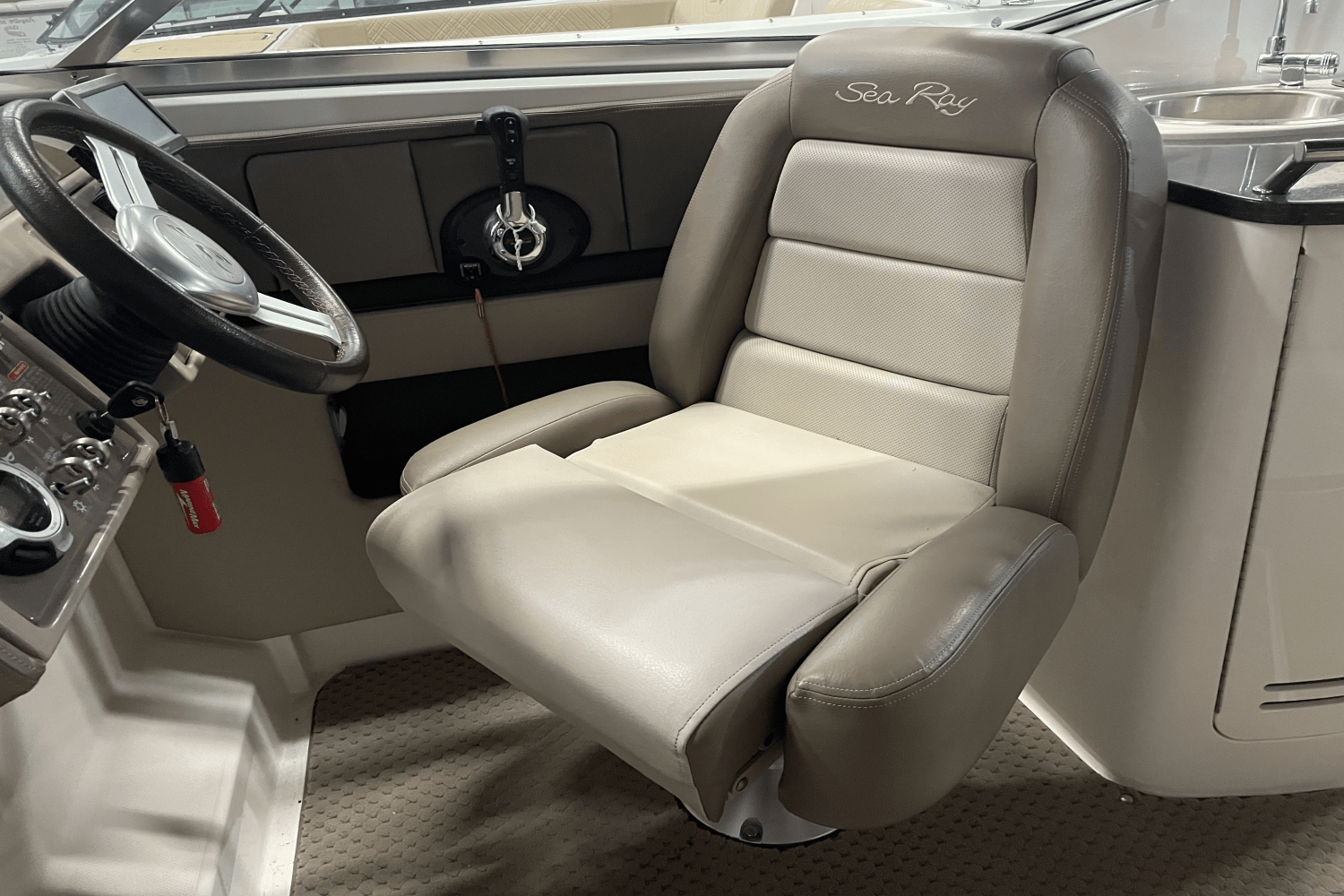 2012 Sea Ray 270 SLX Image Thumbnail #8