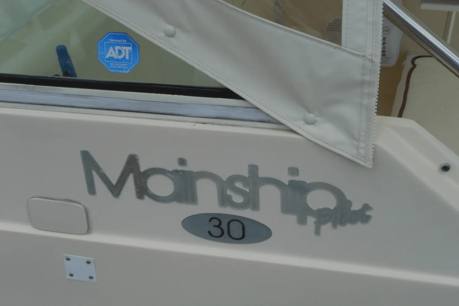 2001 Mainship PILOT 30 Image Thumbnail #44
