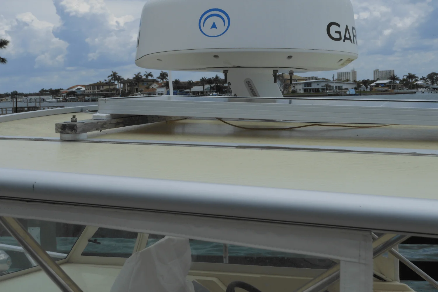 2001 Mainship PILOT 30 Image Thumbnail #45