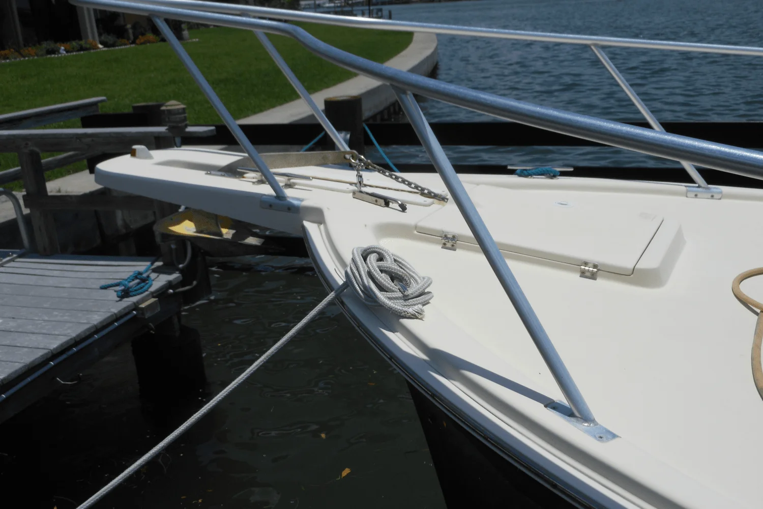 2001 Mainship PILOT 30 Image Thumbnail #63