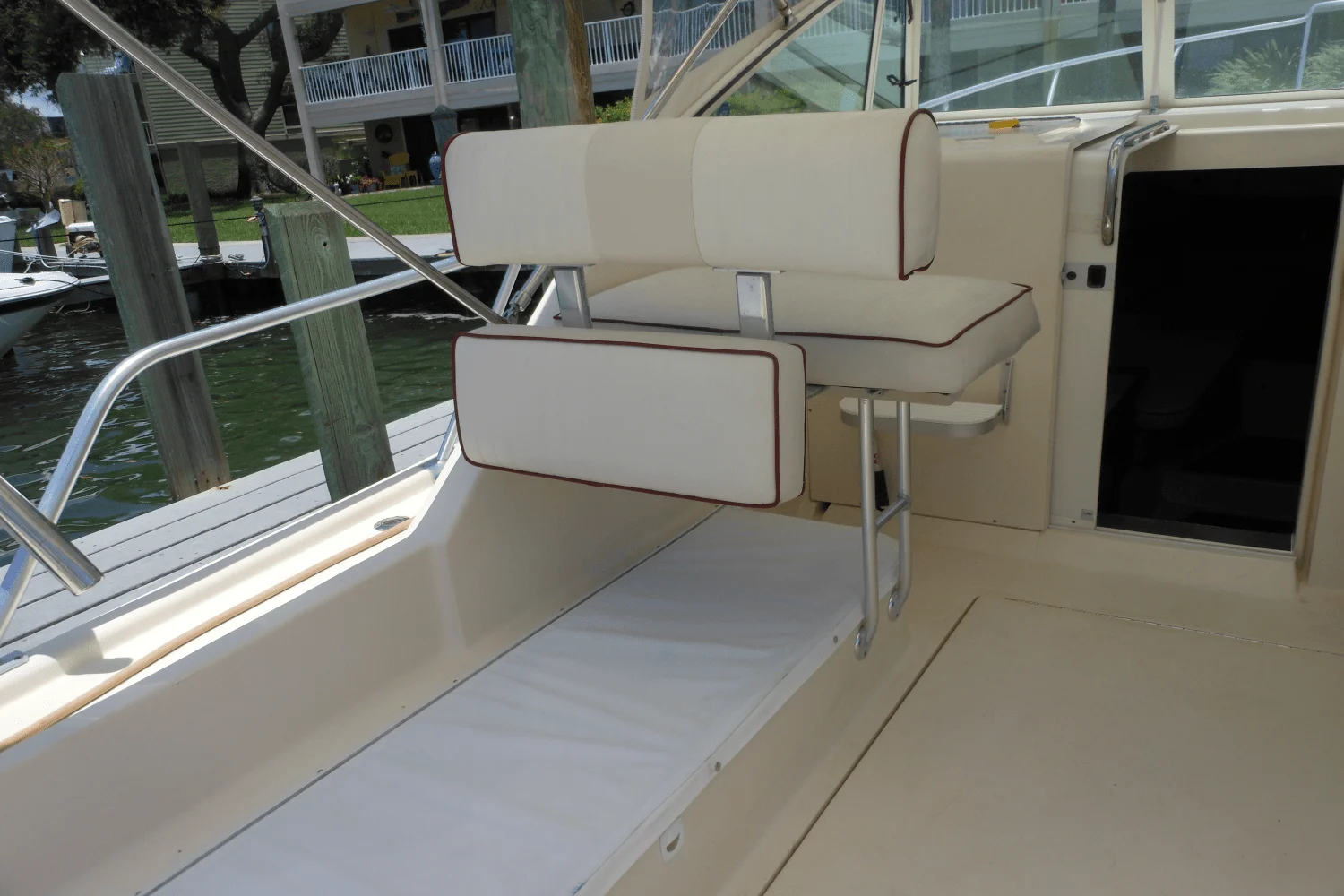 2001 Mainship PILOT 30 Image Thumbnail #60