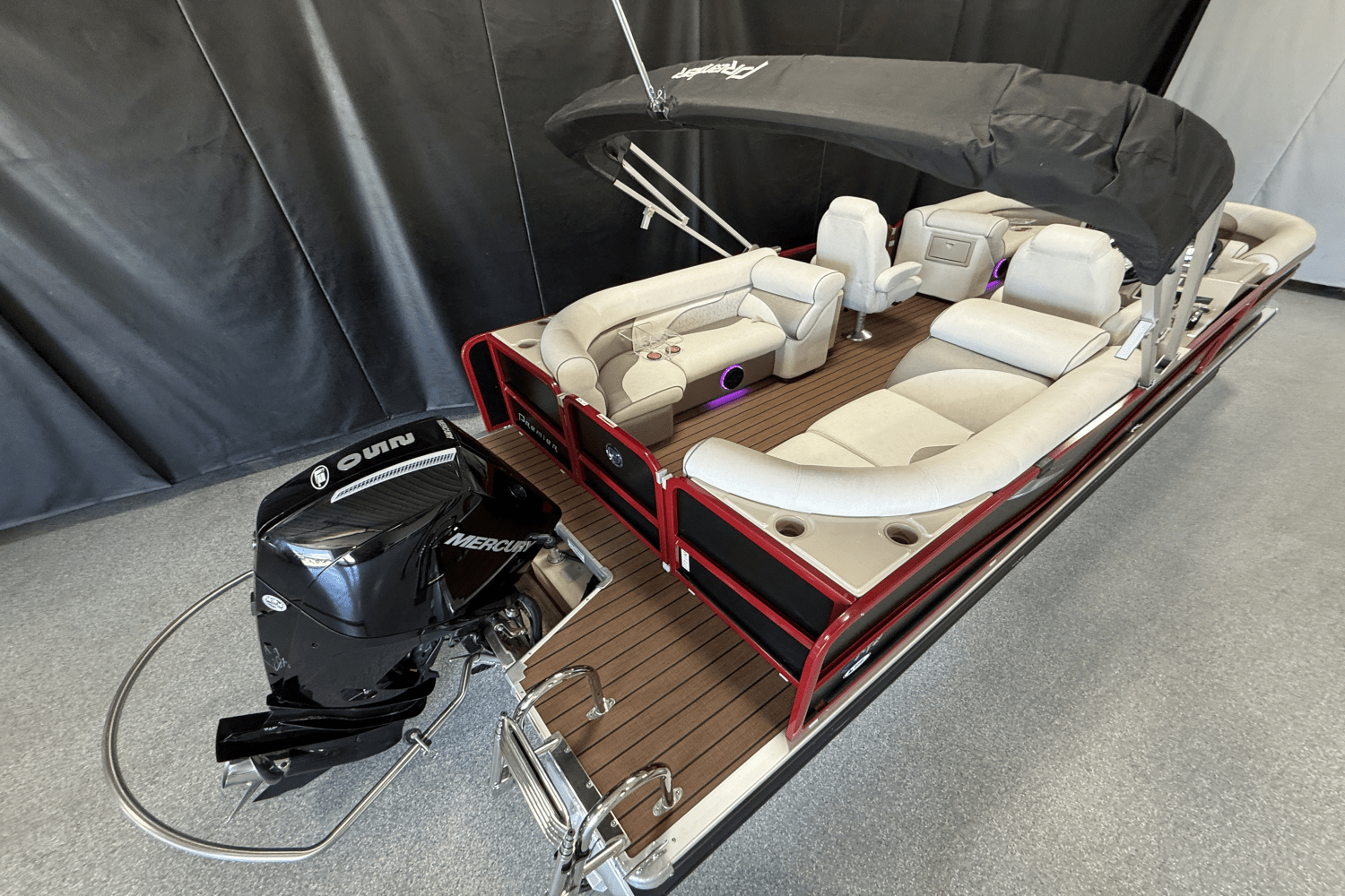2019 Premier 230SUNSATION Image Thumbnail #13