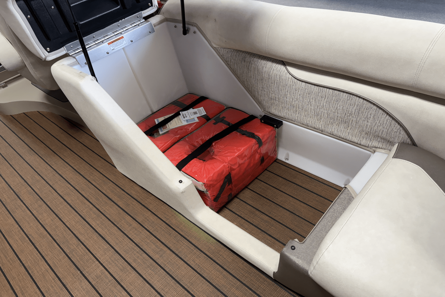 2019 Premier 230SUNSATION Image Thumbnail #70