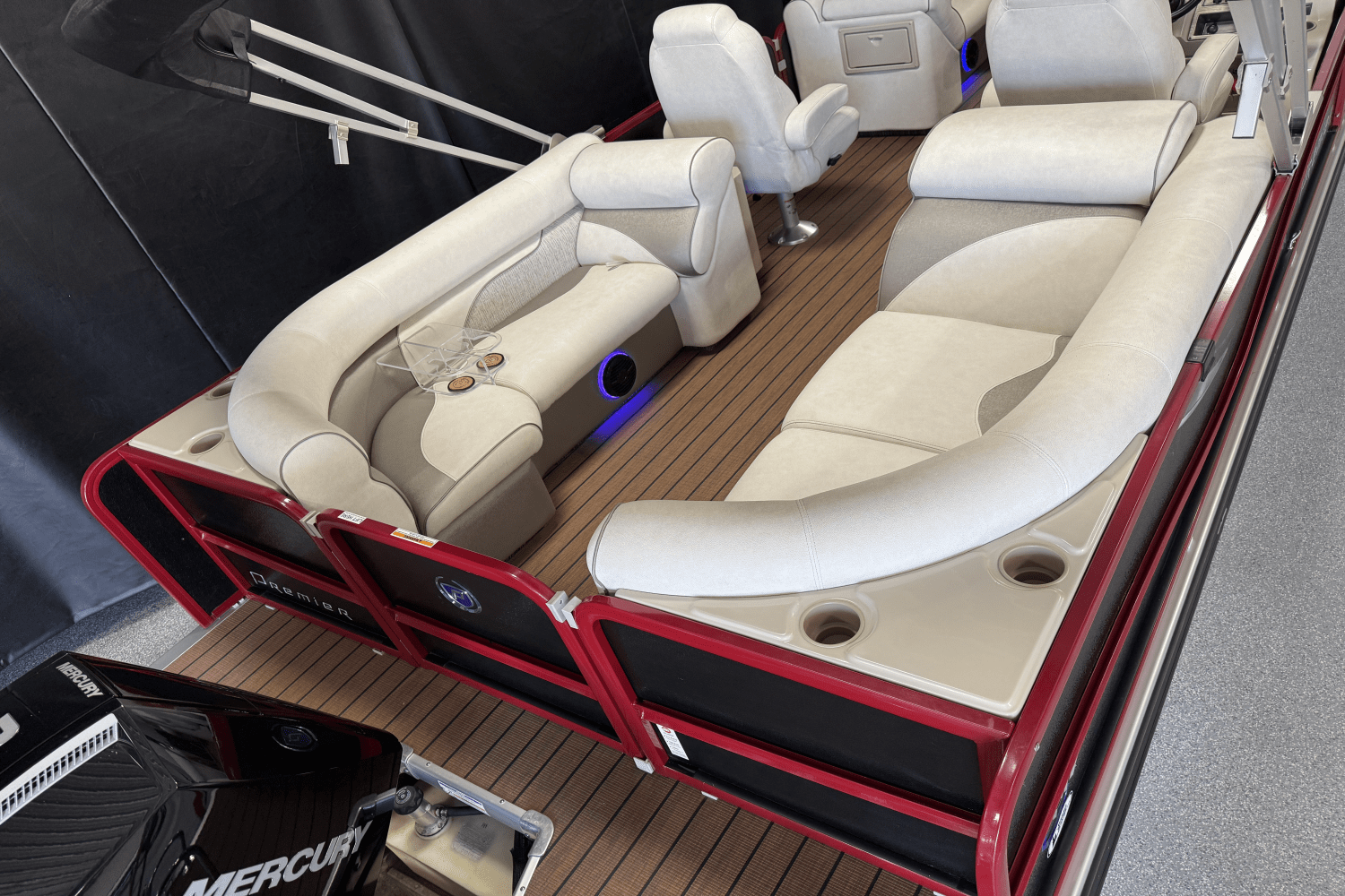 2019 Premier 230SUNSATION Image Thumbnail #12