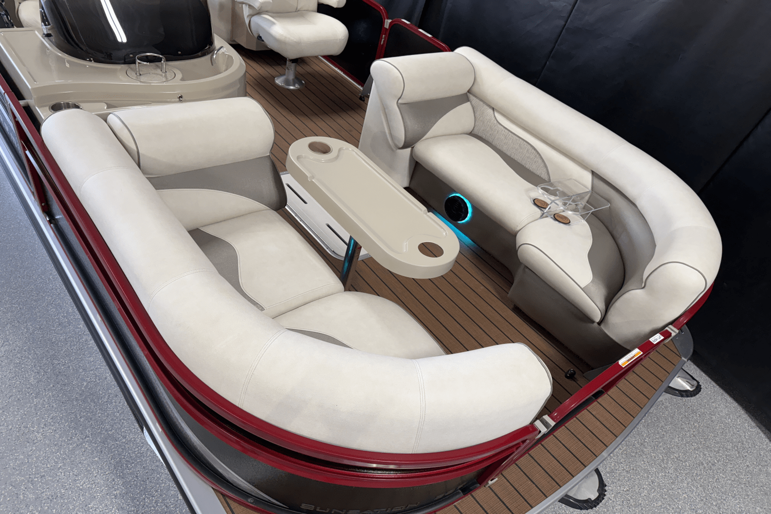 2019 Premier 230SUNSATION Image Thumbnail #5