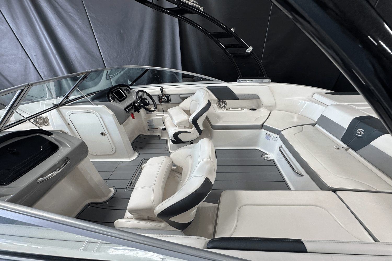 2020 Chaparral 230 SURF Image Thumbnail #5