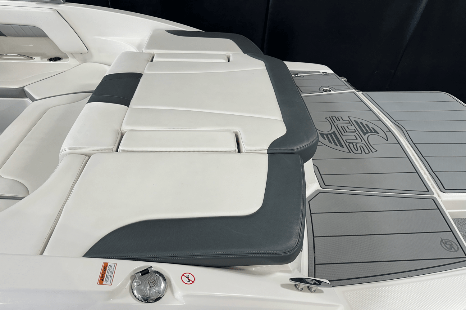 2020 Chaparral 230 SURF Image Thumbnail #9