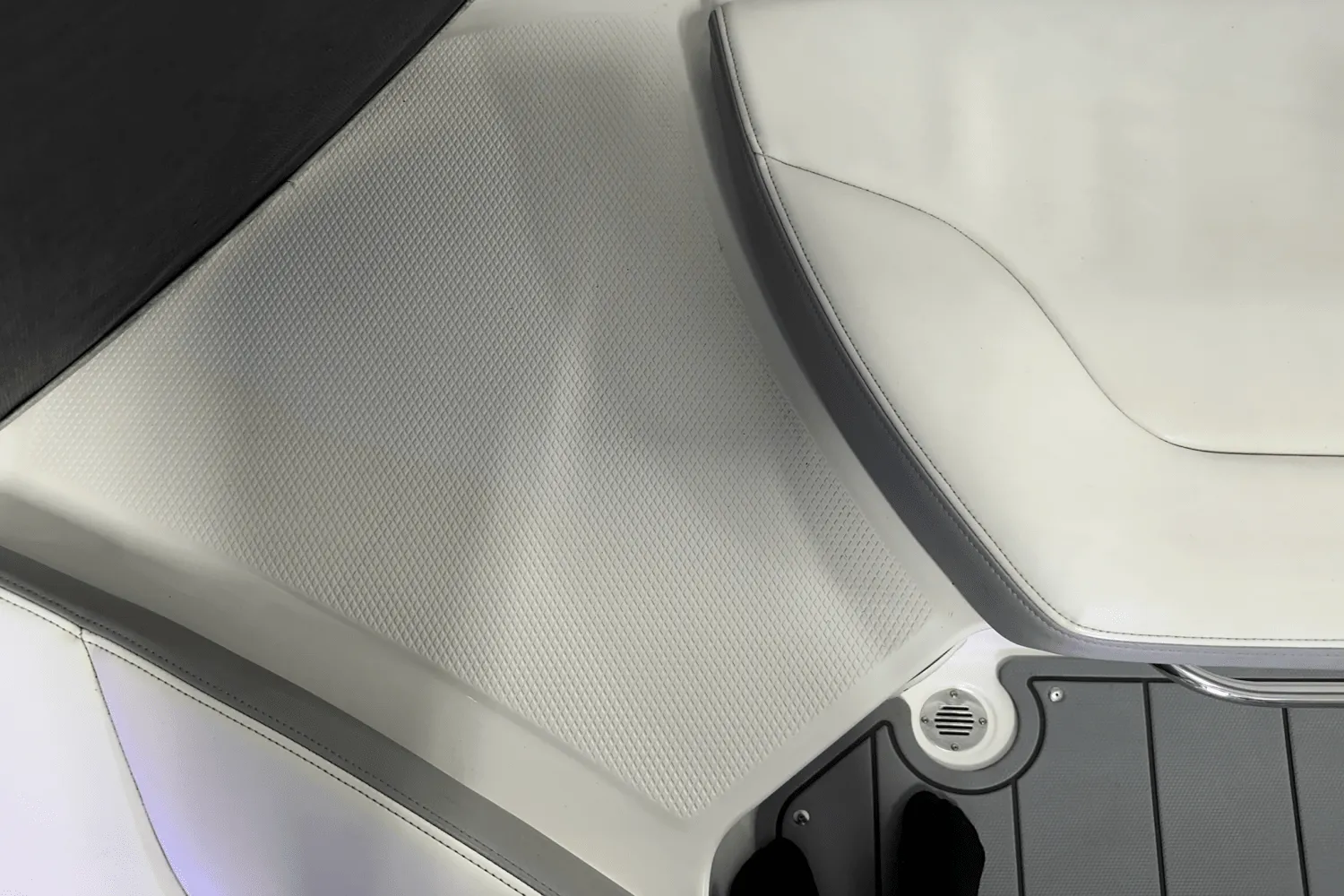 2020 Chaparral 230 SURF Image Thumbnail #35