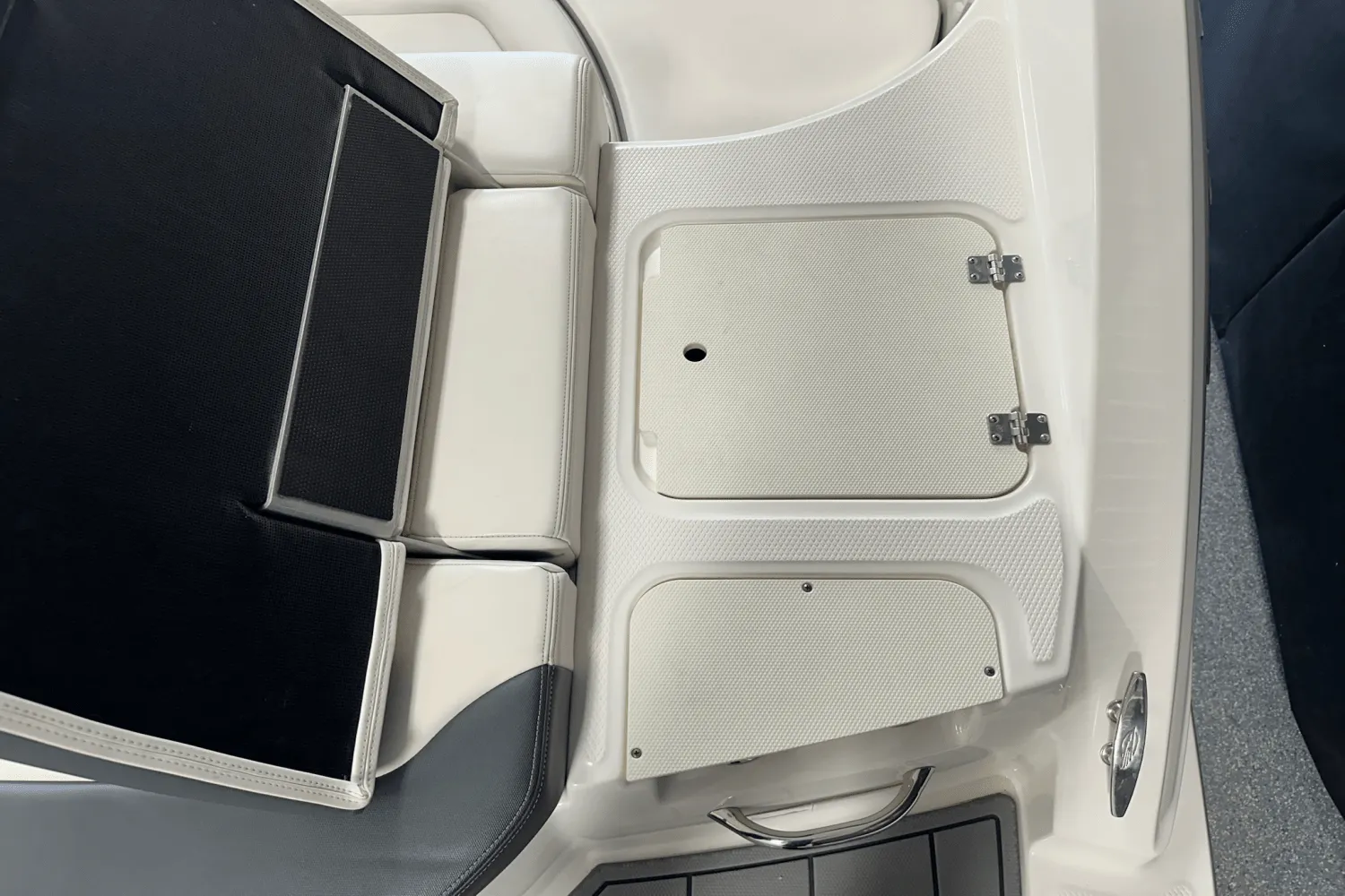 2020 Chaparral 230 SURF Image Thumbnail #24