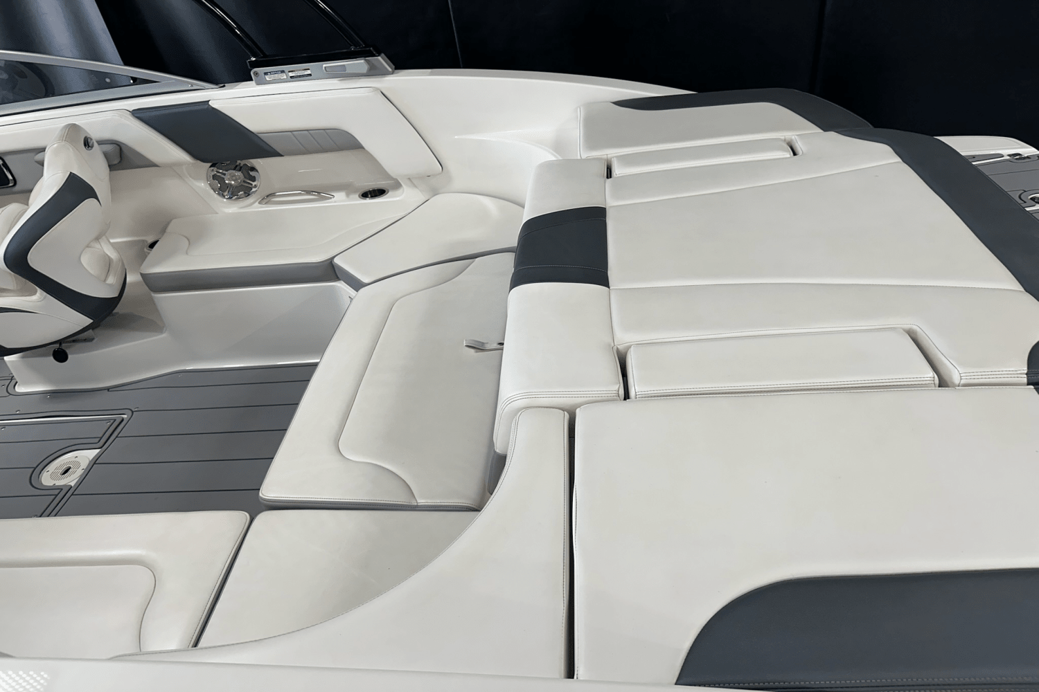 2020 Chaparral 230 SURF Image Thumbnail #8