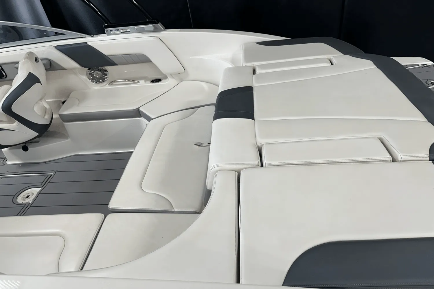 2020 Chaparral 230 SURF Image Thumbnail #8