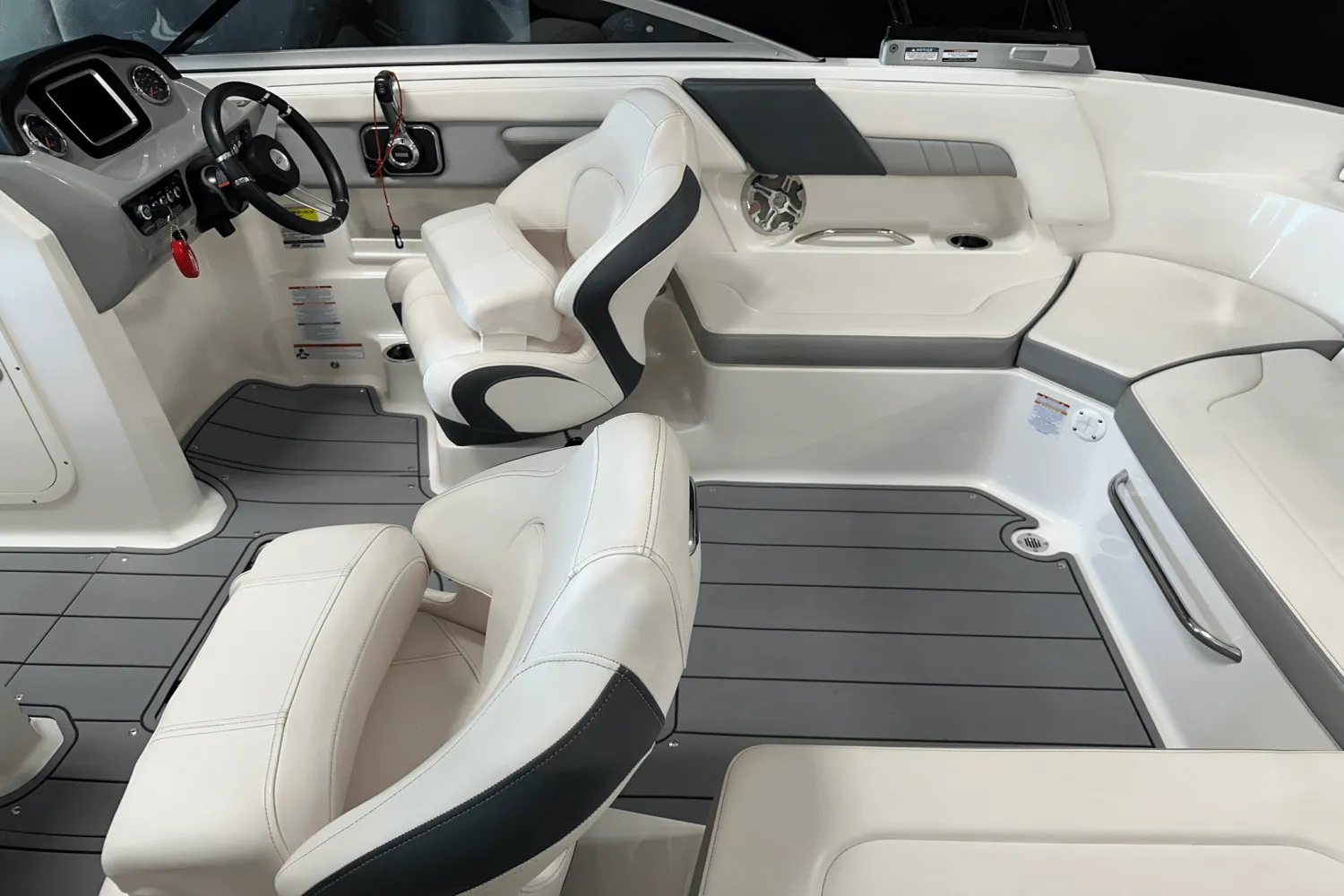 2020 Chaparral 230 SURF Image Thumbnail #4