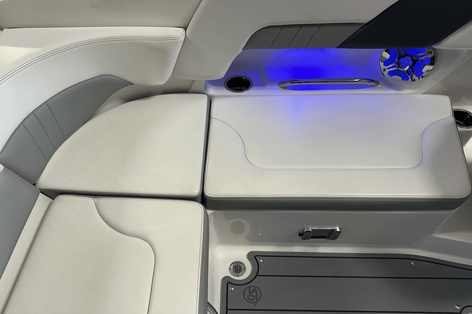 2020 Chaparral 230 SURF Image Thumbnail #38