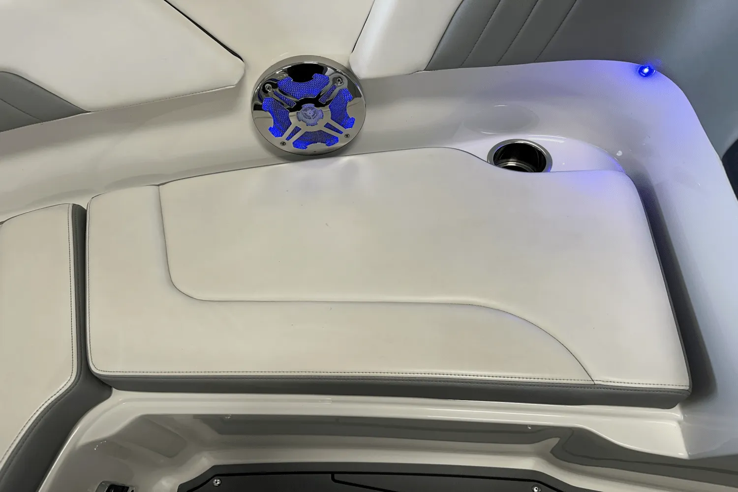 2020 Chaparral 230 SURF Image Thumbnail #77