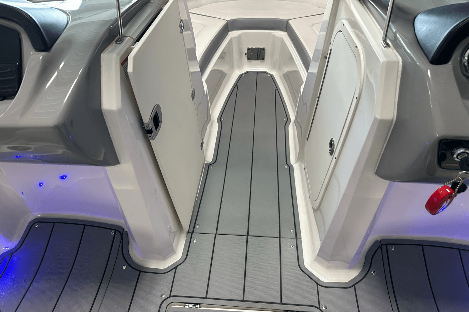 2020 Chaparral 230 SURF Image Thumbnail #65